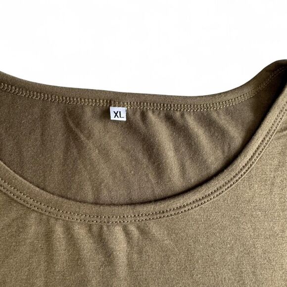 XL Green Rolled Sleeve Basic Tee‎ – Casual Everyday Style - Picture 3 of 7